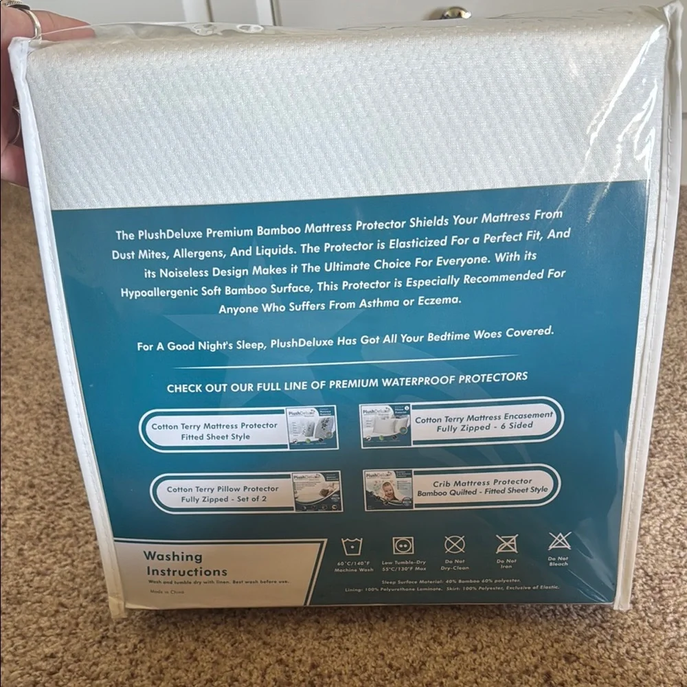 White Bamboo Mattress Cover Breathable Moisture-Wicking